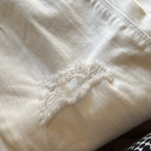 Women’s new distressed jeans - Picture 6 of 6